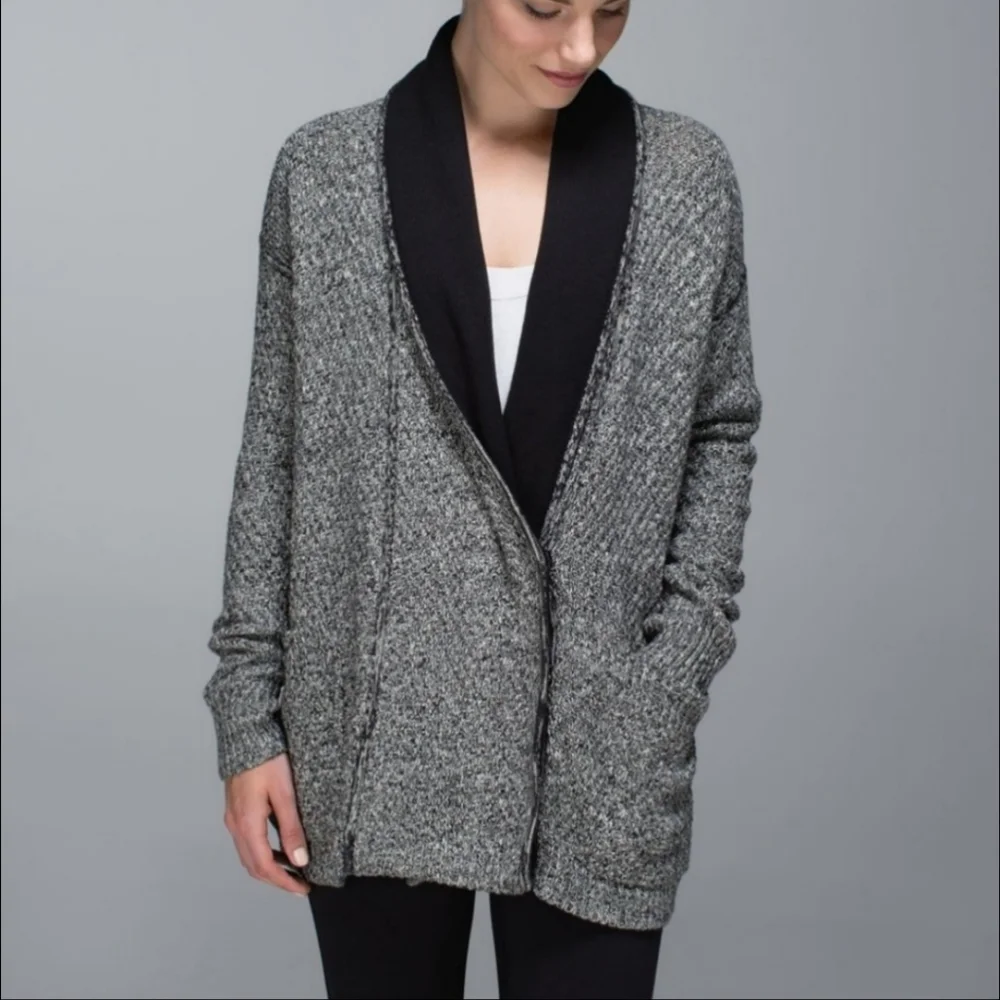 LULULEMON Post Practice Cardigan Ghost Black Knit